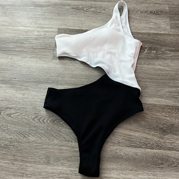 Cutout Black and White One-Piece Swimsuit